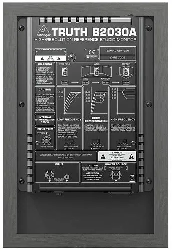 Behringer B2030A Активный 2-х полосный студийный монитор.