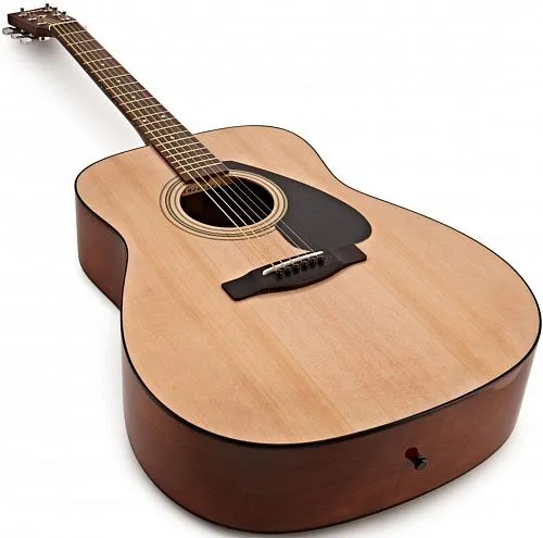 Yamaha F310 Гитара акустическая.