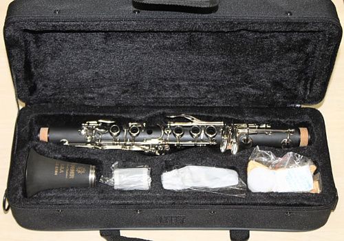 Brahner CLE-578N Кларнет "Eb ".